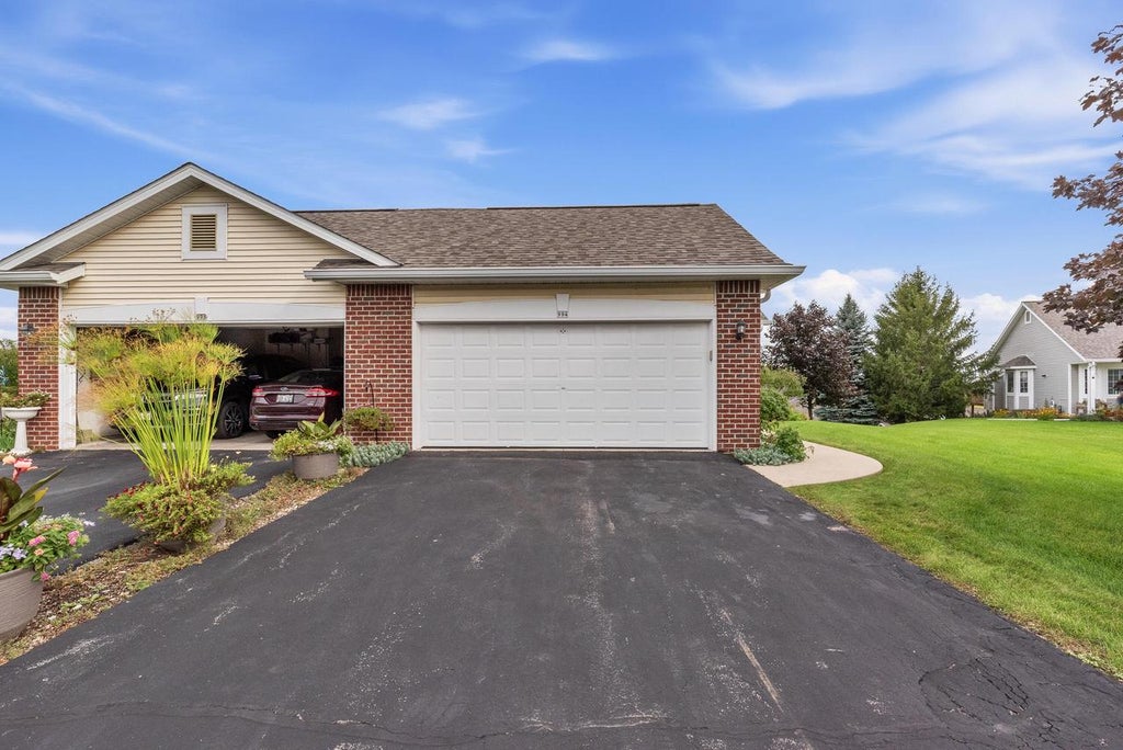 Photo of 994 Niagara COURT, Port Washington, WI 53074 (MLS # 1980007)