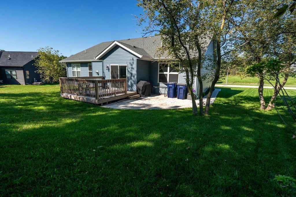 Photo of 636 Greenway Point DRIVE, Janesville, WI 53548 (MLS # 2033390)