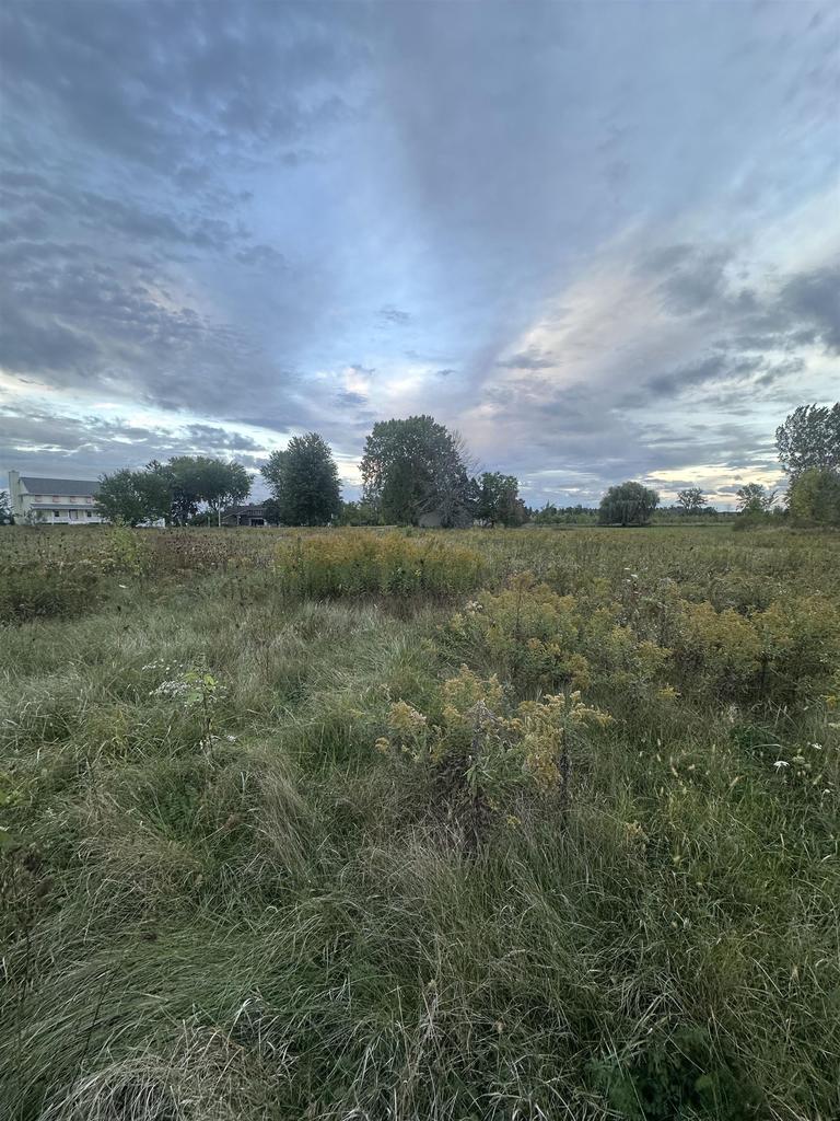 Photo of 7281 County Rd B, Winneconne, WI 54986 (MLS # 50333277)