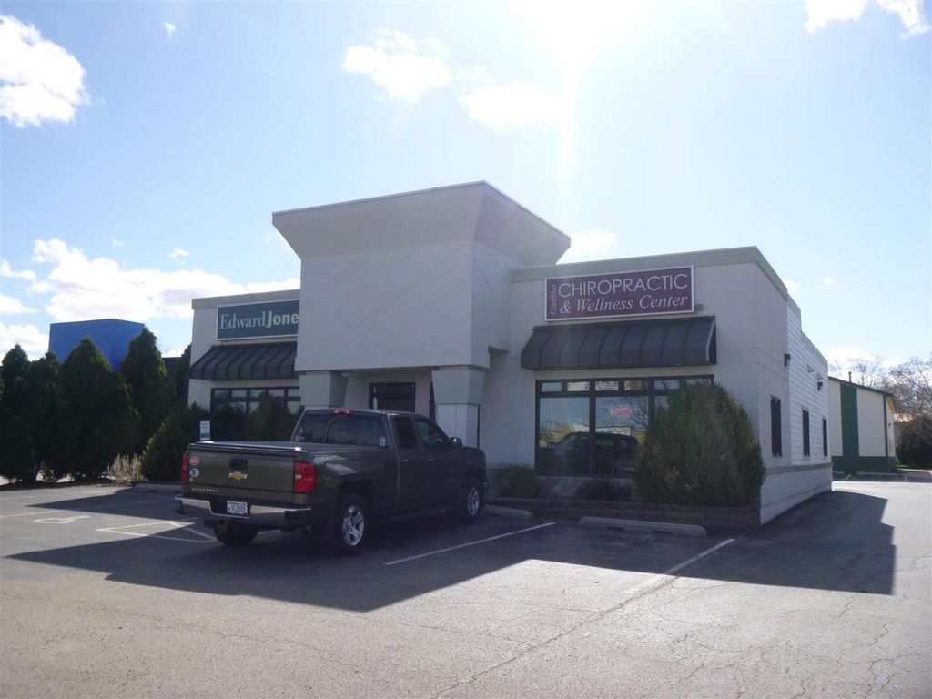 Photo of 1425 S Washburn STREET, Oshkosh, WI 54904 (MLS # 1945755)