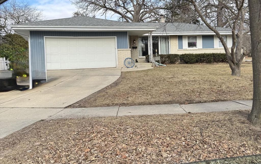 Photo of 6000 Oakwood LANE, Milwaukee, WI 53219 (MLS # 1951887)