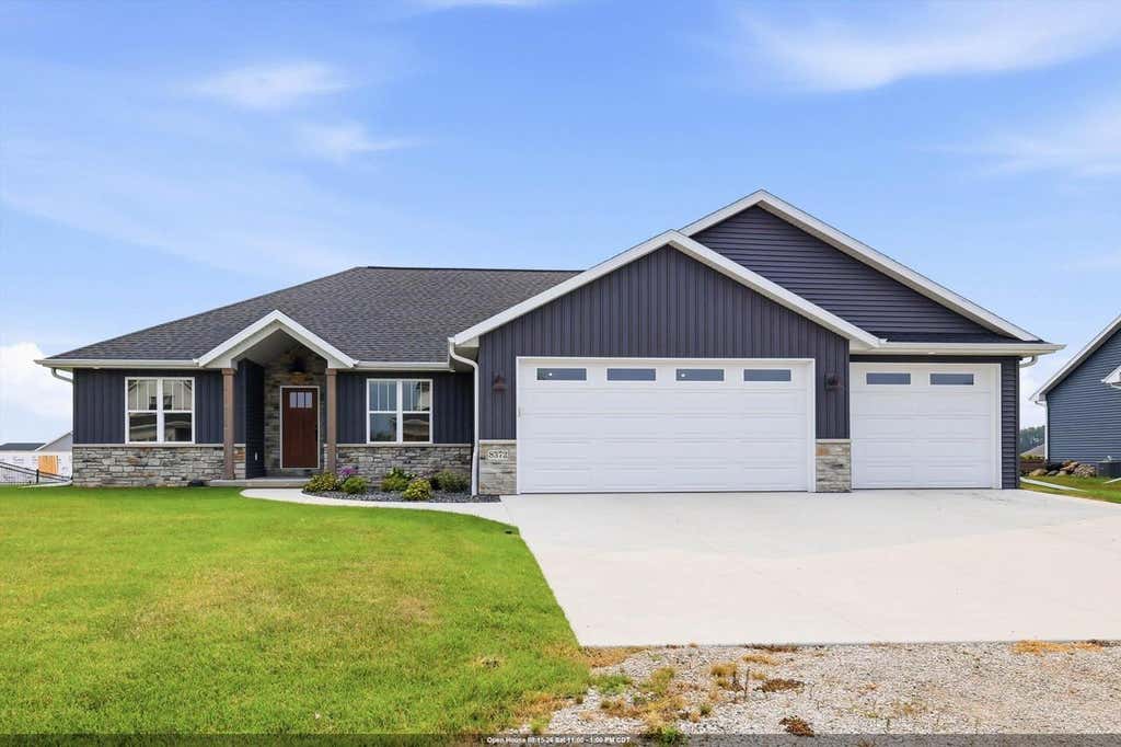 Photo of 8372 St Norbert DRIVE, Neenah, WI 54956 (MLS # 50330932)