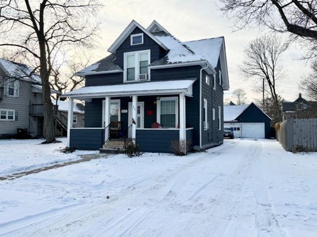 Photo of 932 Oak STREET, Beloit, WI 53511 (MLS # 2015043)