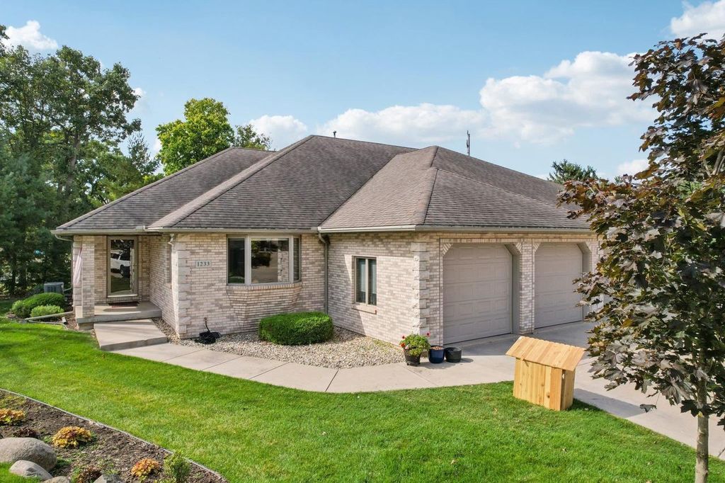 Photo of 1233 W Sherman AVENUE, Fort Atkinson, WI 53538 (MLS # 2010047)