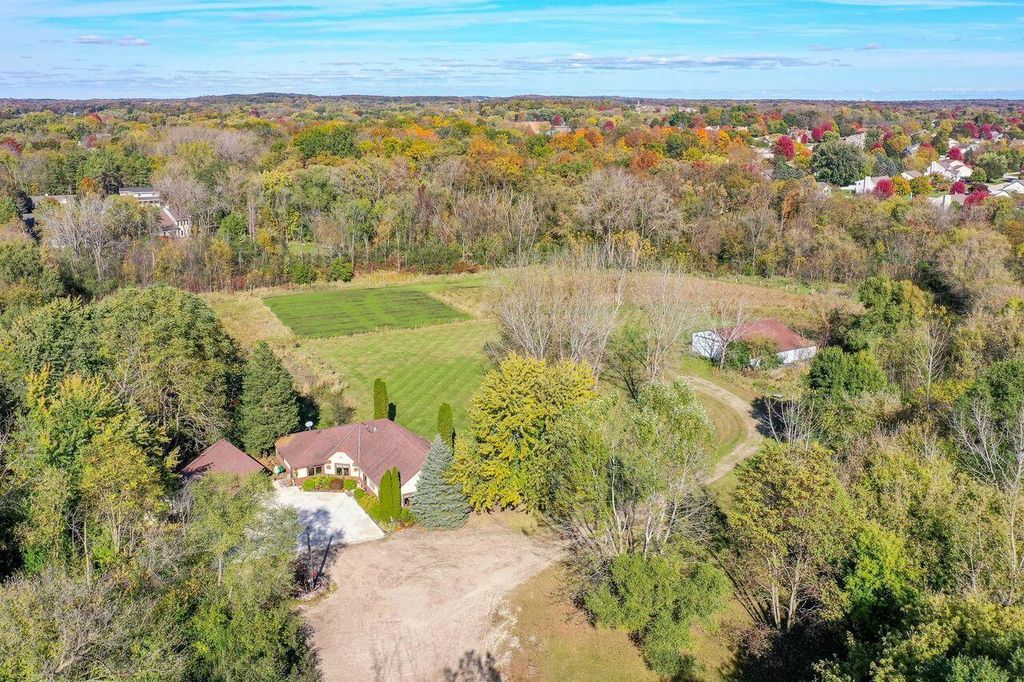 Photo of W179S8246 Pioneer DRIVE, Muskego, WI 53150 (MLS # 1940863)