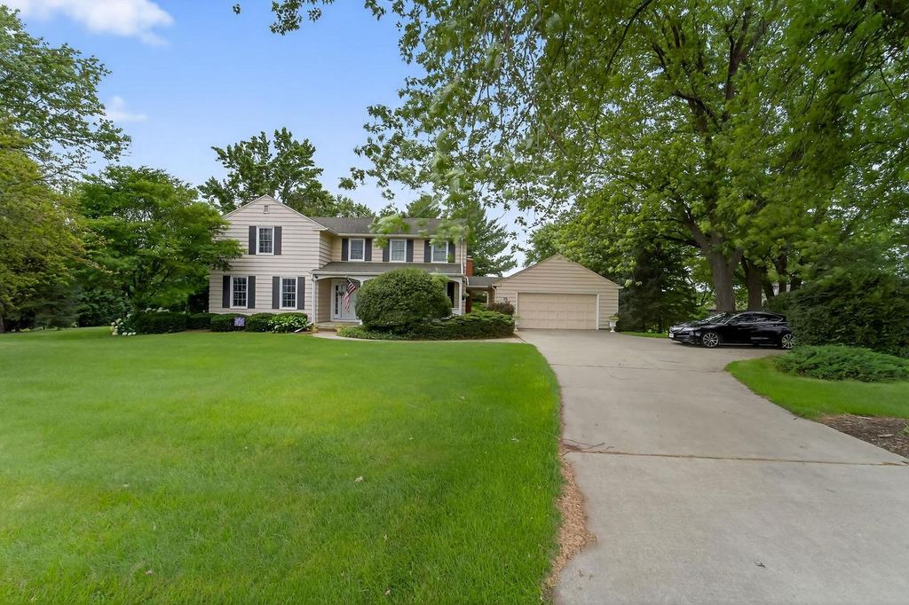 Photo of 333 County Road B, Stoughton, WI 53589 (MLS # 2017273)