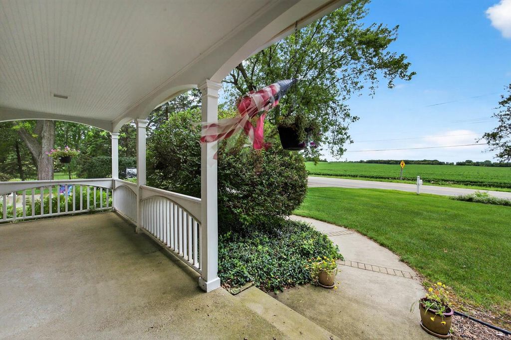 Photo of 333 County Road B, Stoughton, WI 53589 (MLS # 2017273)