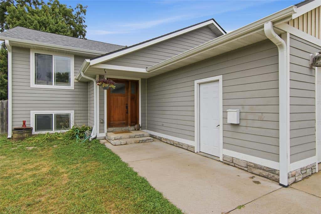 Photo of 408 5th STREET, Altoona, WI 54720 (MLS # 1604223)