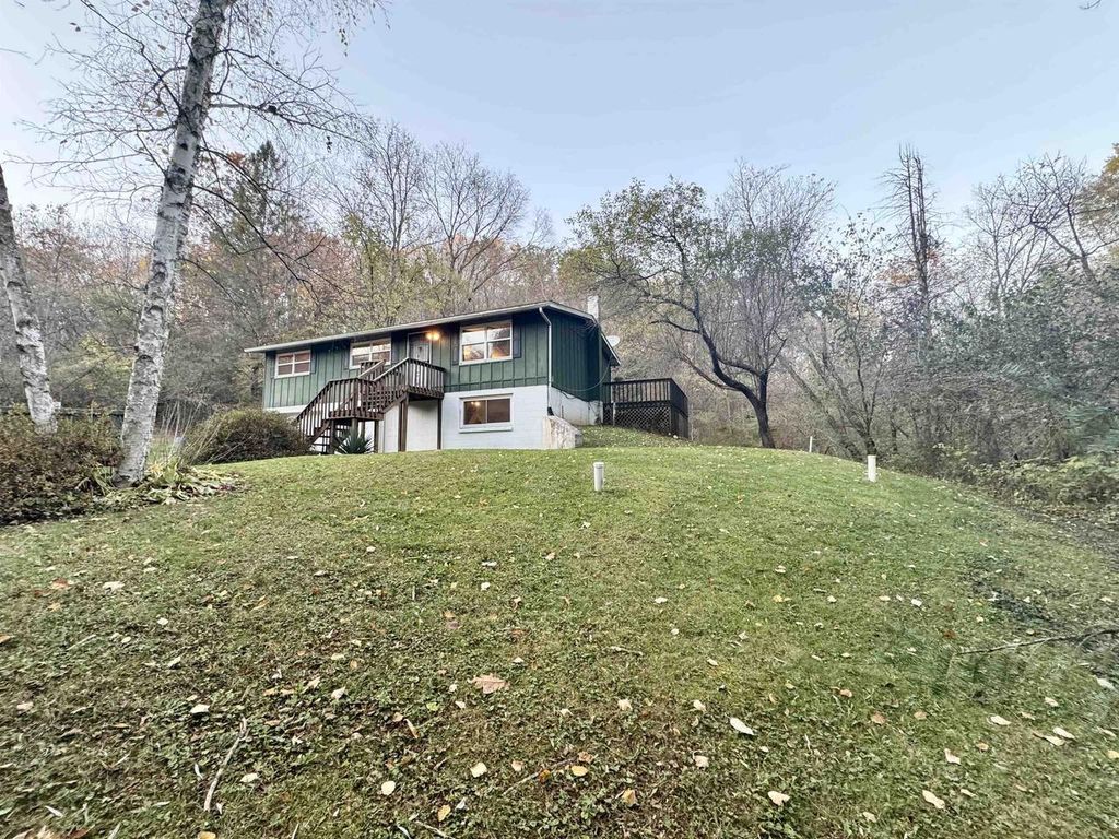 Photo of 23561 Sandmire Hill DRIVE, Richland Center, WI 53581 (MLS # 2011642)