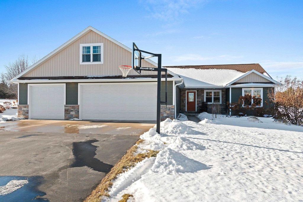 Photo of 845 Wildrose LANE, Sobieski, WI 54171 (MLS # 50315196)