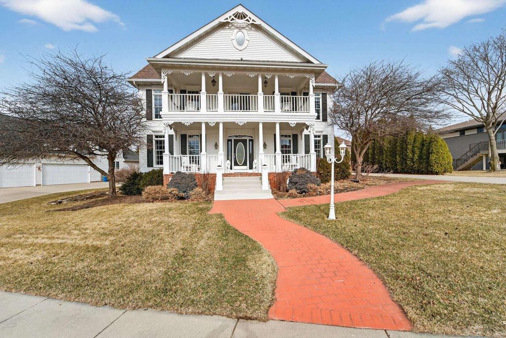 Photo of 1614 Blue Ridge TRAIL, Waunakee, WI 53597 (MLS # 2018163)