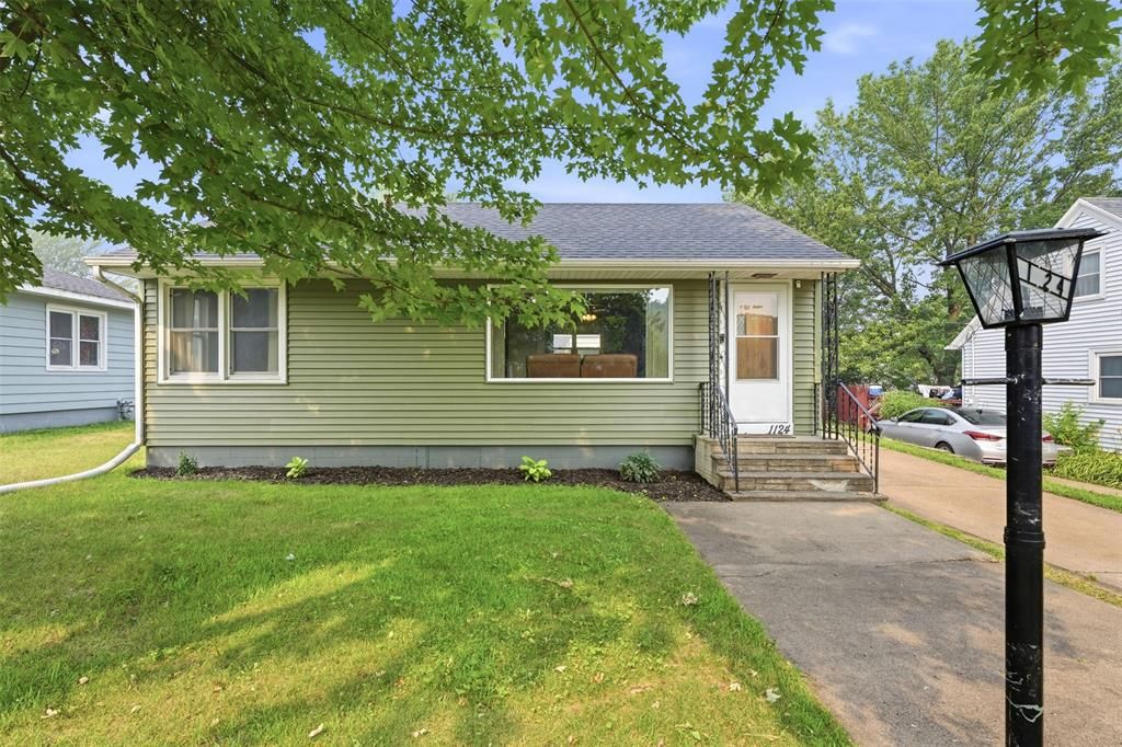 Photo of 1124 Briggs AVENUE, Eau Claire, WI 54703 (MLS # 1603344)