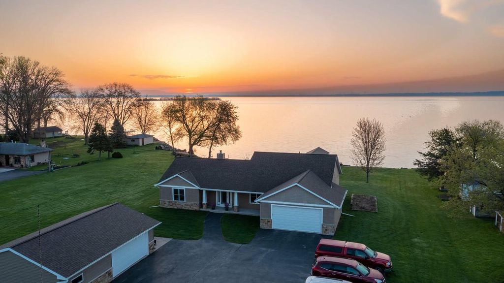 Photo of 7878 S US Hwy 45, Oshkosh, WI 54902 (MLS # 50324146)