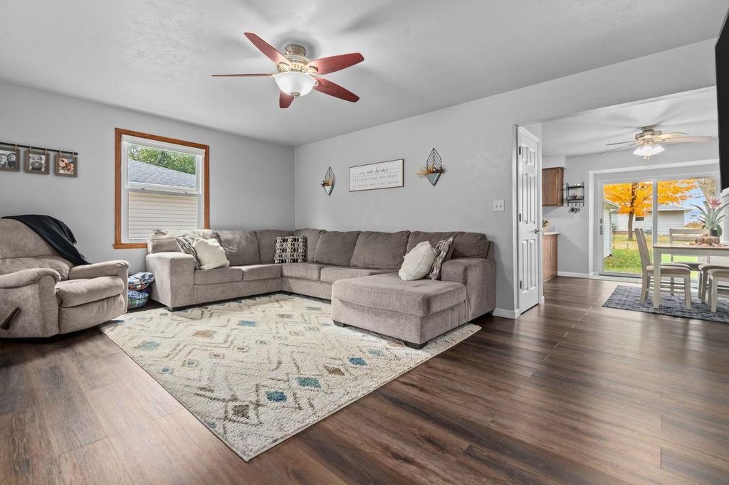 Photo of 1207 Hietpas STREET, Little Chute, WI 54140 (MLS # 50317243)