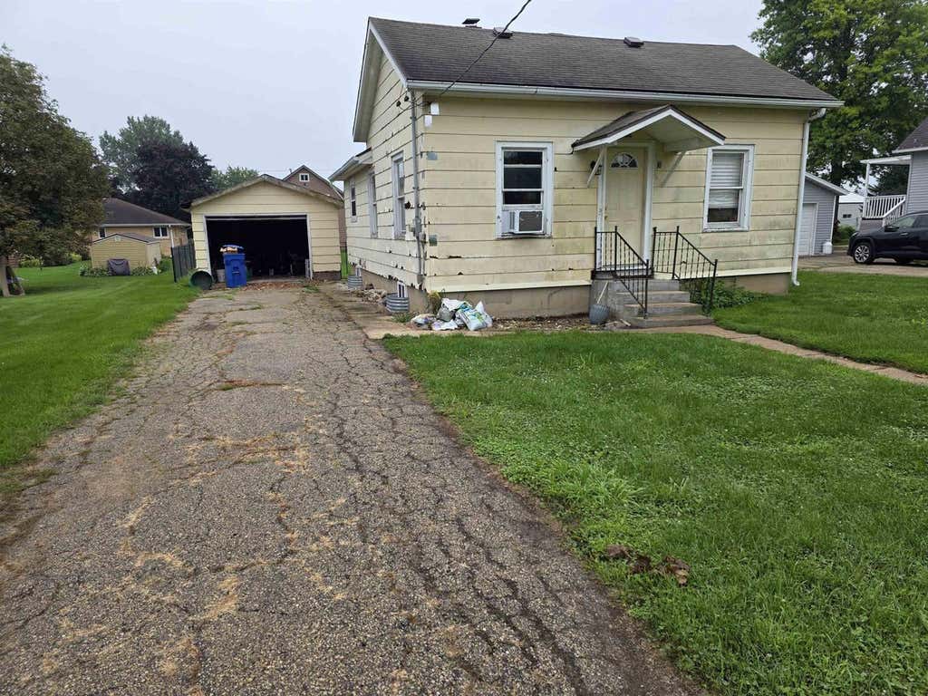 Photo of 116 Waupun STREET, Friesland, WI 53935 (MLS # 2030719)
