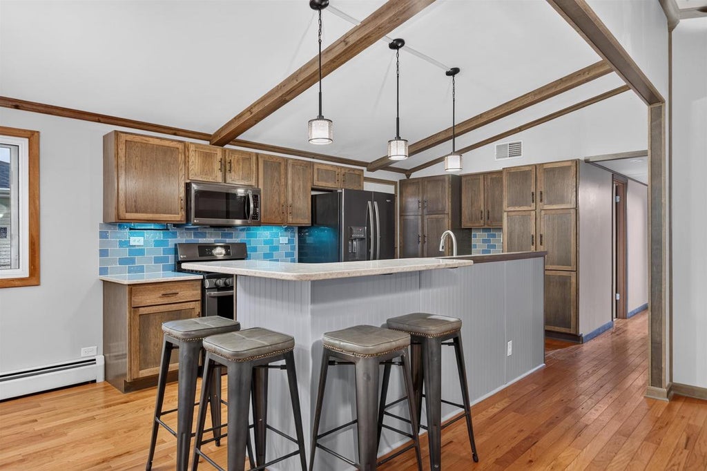 Photo of 1135 Windsor STREET, Oshkosh, WI 54902 (MLS # 50332219)