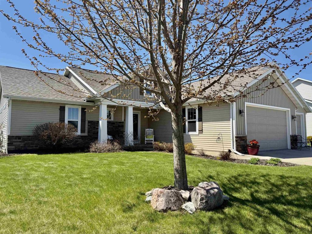 Photo of 4873 W Jack Pine COURT, Appleton, WI 54913 (MLS # 50324799)