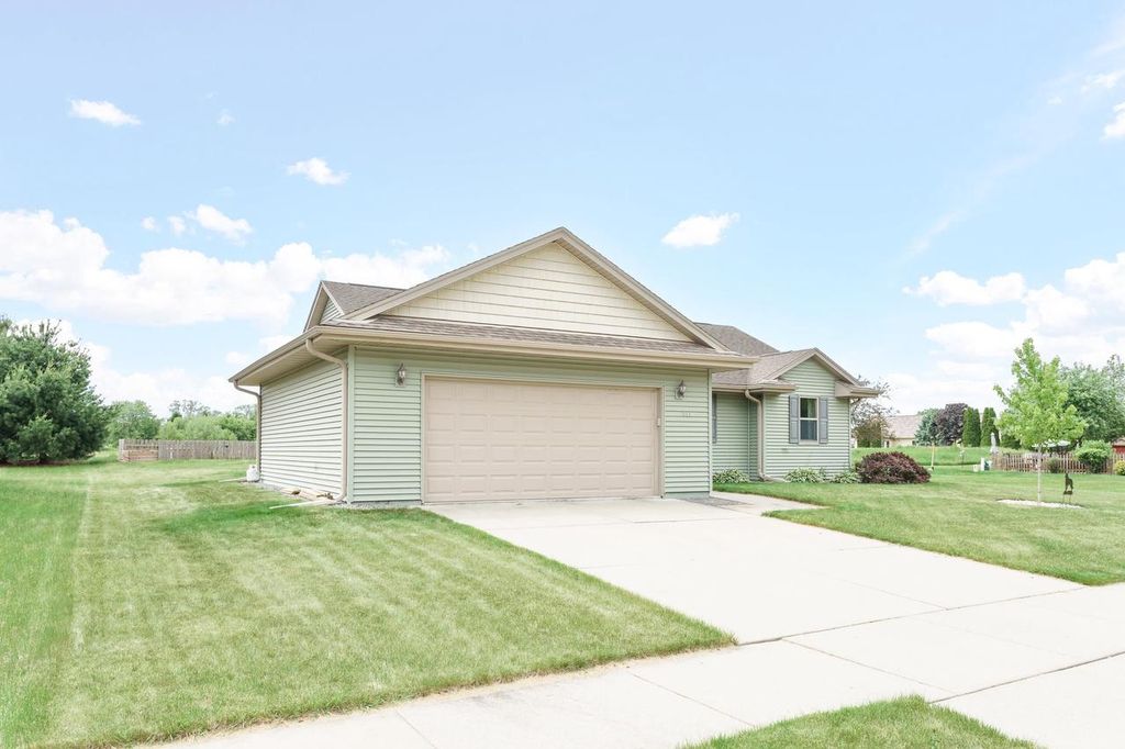 Photo of 311 E Sunset DRIVE, Milton, WI 53563 (MLS # 2024180)