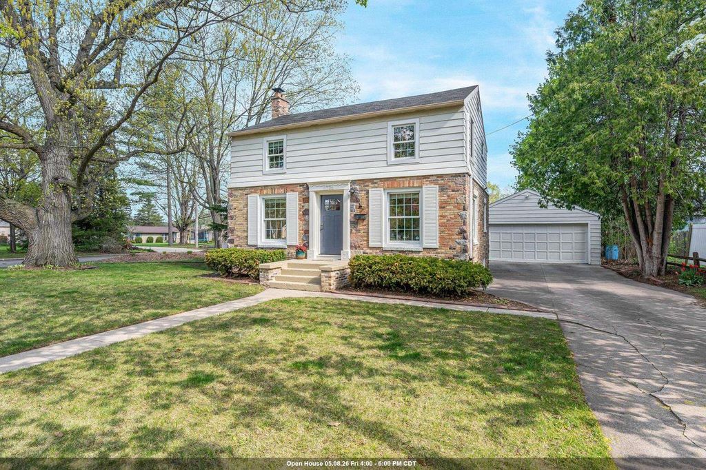 Photo of 1026 W Calumet STREET, Appleton, WI 54915 (MLS # 50324962)