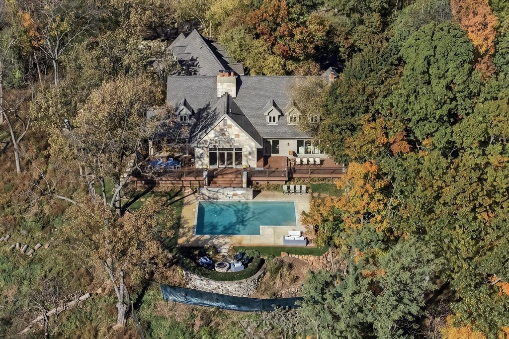 Photo of N2005 N Lake Shore DRIVE #+ SMW0003, Fontana, WI 53125 (MLS # 1986796)
