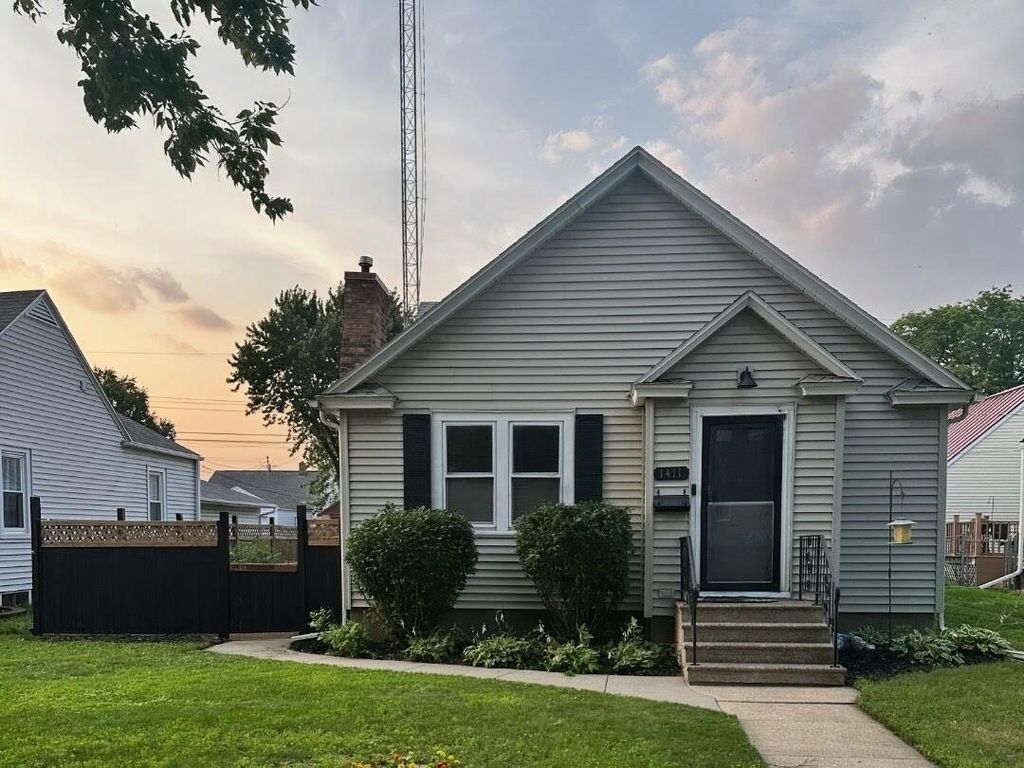 Photo of 1411 Travis STREET, La Crosse, WI 54601 (MLS # 1953865)