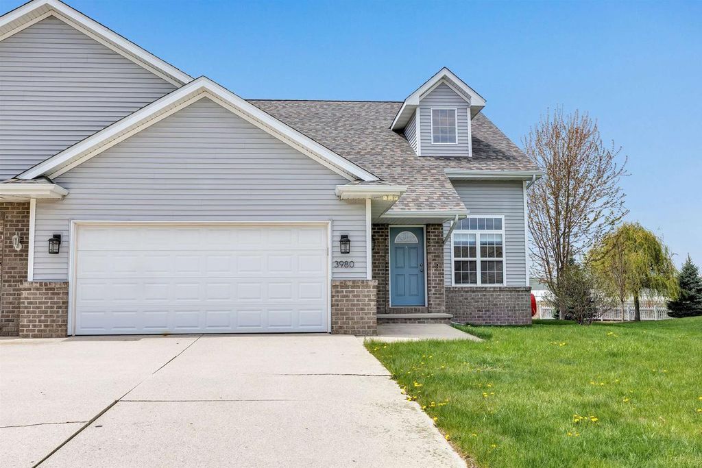 Photo of 3980 N Parker WAY, De Pere, WI 54115 (MLS # 50325232)