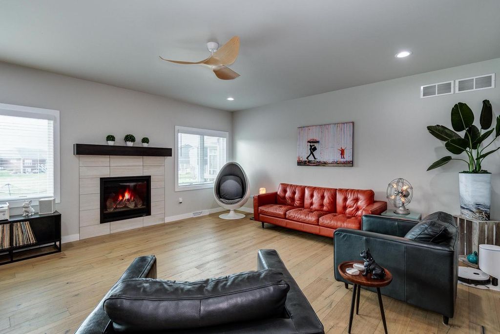 Photo of 409 Peterson TRAIL, Oregon, WI 53575 (MLS # 2012784)