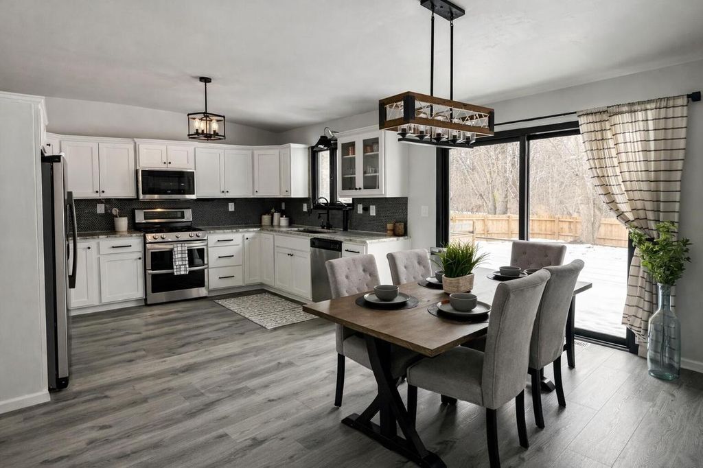 Photo of 9272 11th AVENUE, Pleasant Prairie, WI 53158 (MLS # 1949549)