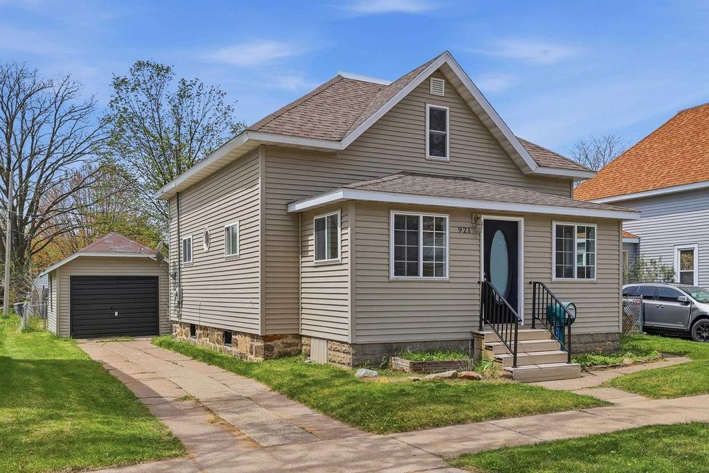 Photo of 921 10th Avenue North Ave, Wisconsin Rapids, WI 54495 (MLS # 22601857)