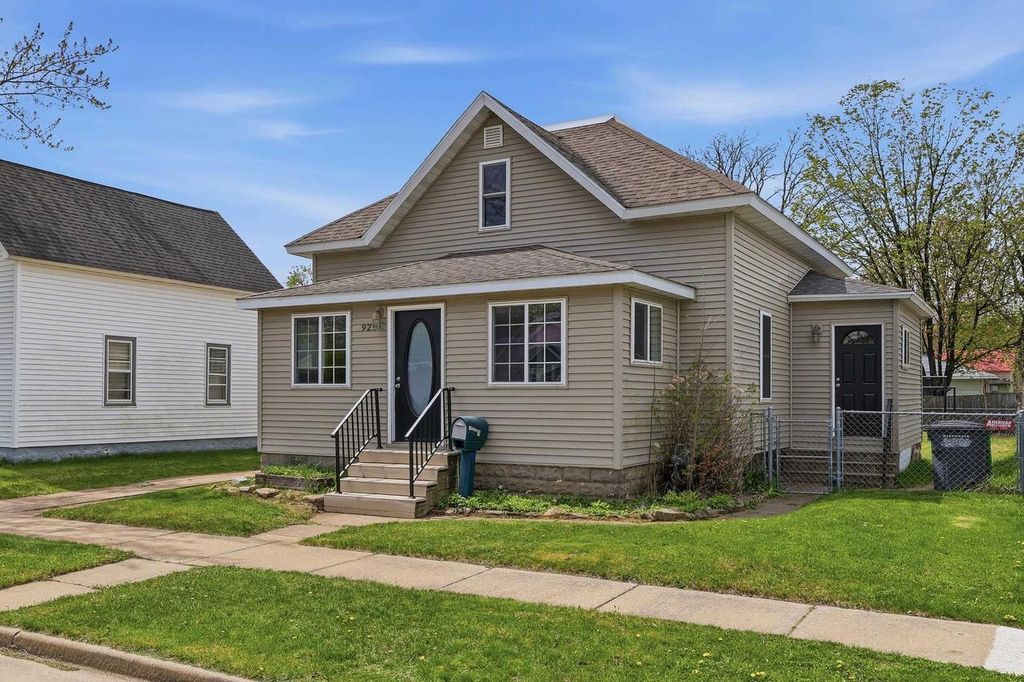Photo of 921 10th Avenue North Ave, Wisconsin Rapids, WI 54495 (MLS # 22601857)