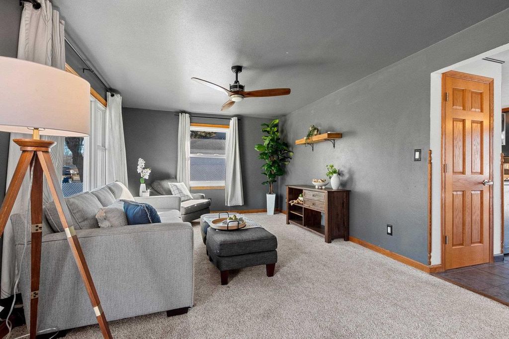 Photo of 724 Melissa STREET, Menasha, WI 54952 (MLS # 50318191)