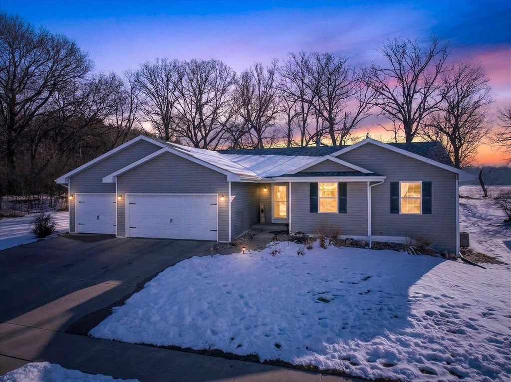 Photo of 1351 Cumberland DRIVE, Edgerton, WI 53534 (MLS # 2018888)