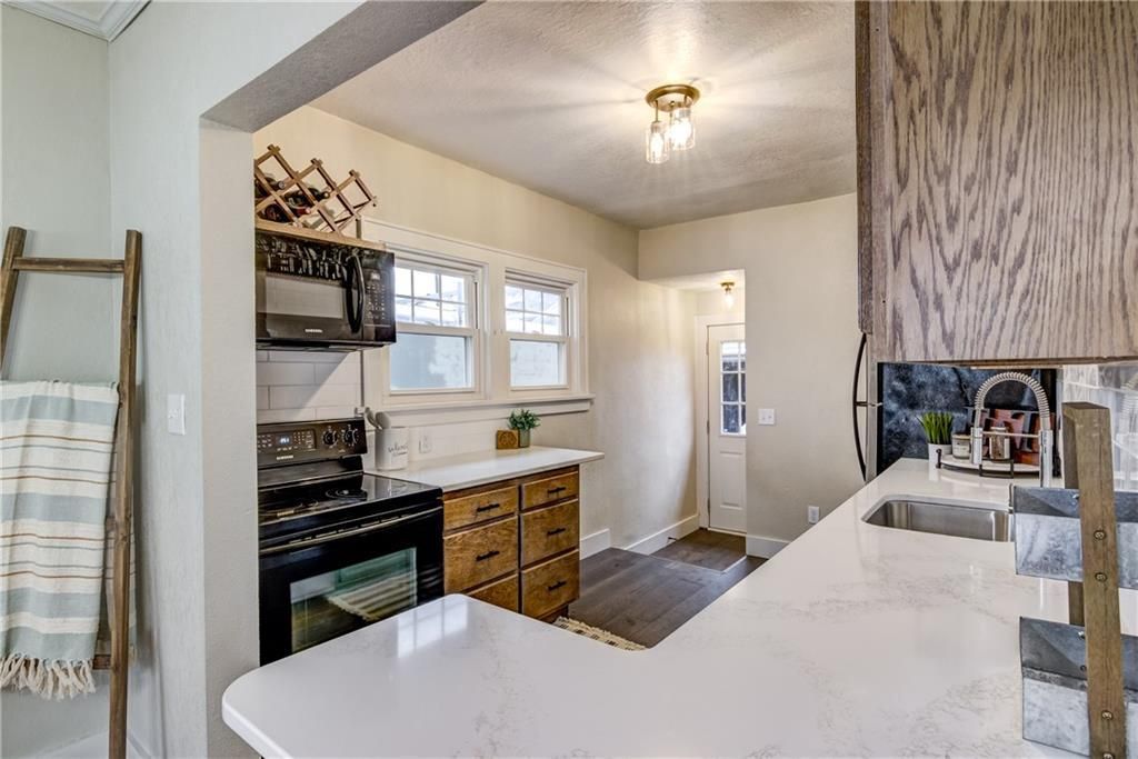 Photo of 2116 Laurel AVENUE, Eau Claire, WI 54701 (MLS # 1598527)