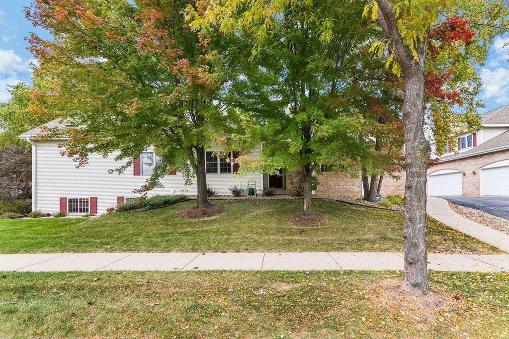 Photo of 221 N Chicago AVENUE #3, South Milwaukee, WI 53172 (MLS # 1944747)