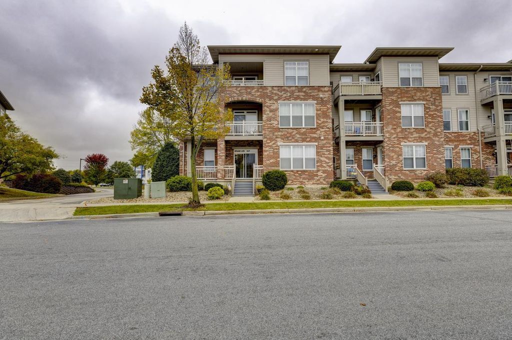 Photo of 121 Metro TERRACE #101, Madison, WI 53718 (MLS # 2011280)