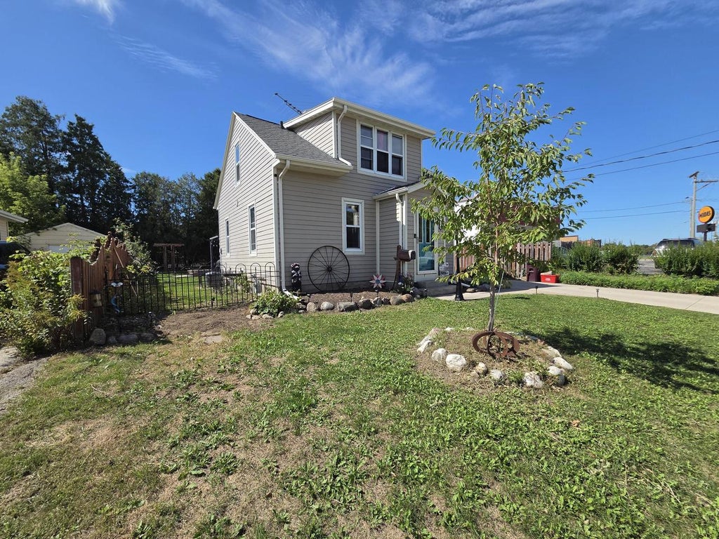 Photo of 1226 S 32nd STREET, Manitowoc, WI 54220 (MLS # 1979502)