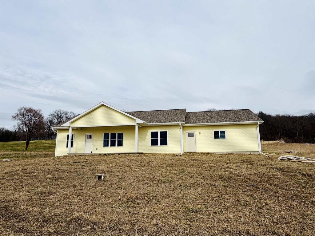 Photo of N2577 Pine Tree ROAD, Monroe, WI 53566 (MLS # 2018650)