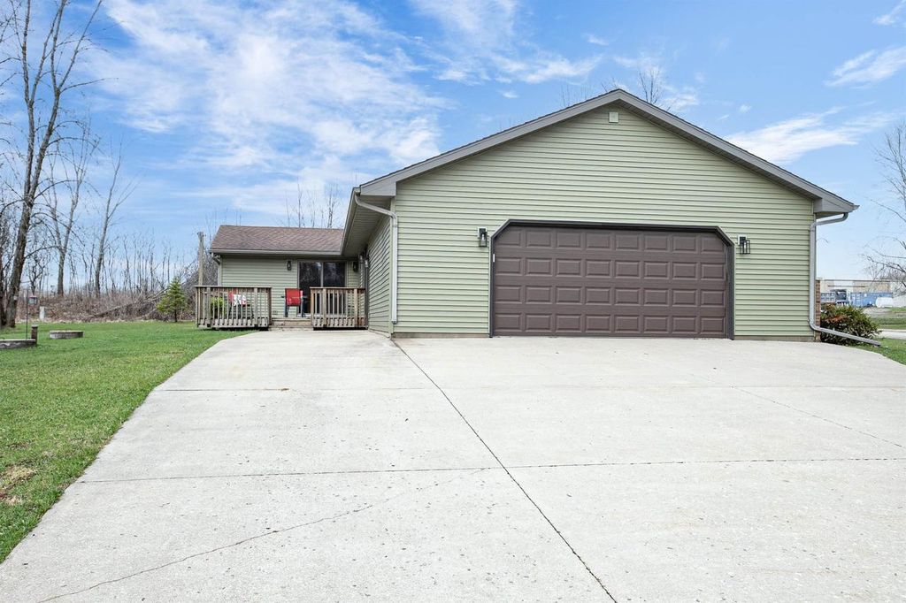 Photo of 8599 Winncrest ROAD, Neenah, WI 54956 (MLS # 50323729)