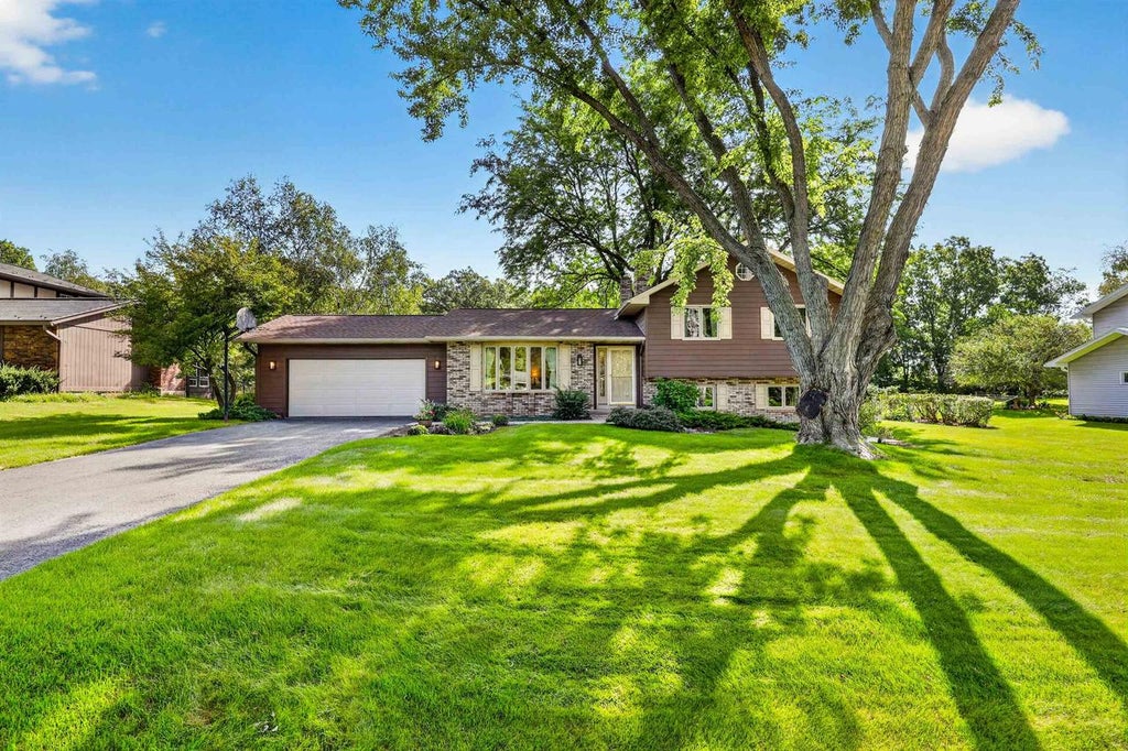 Photo of 4346 Damascus TRAIL, Cottage Grove, WI 53527 (MLS # 2030280)
