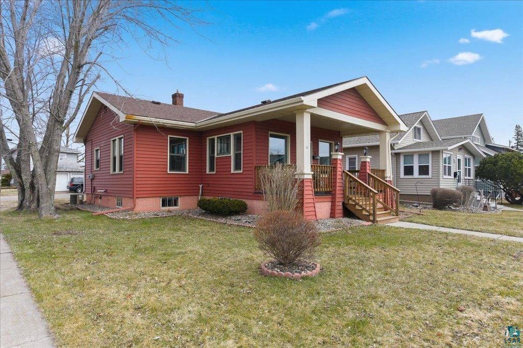 Photo of 11 B Hayes COURT, Superior, WI 54880 (MLS # 6124684)