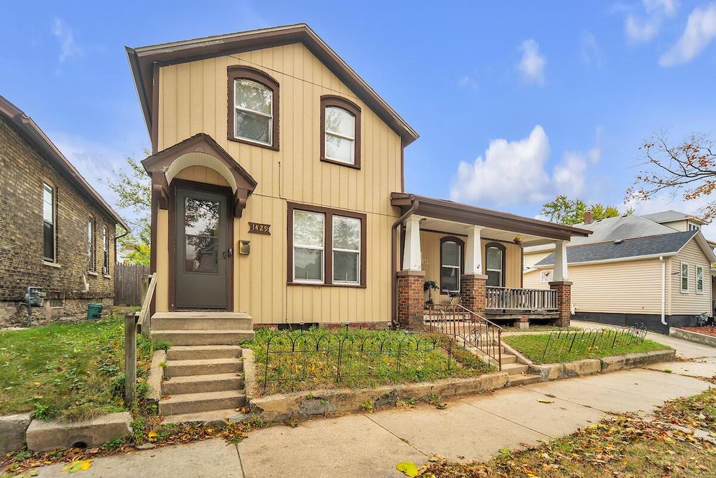 Photo of 1427 Erie STREET, Racine, WI 53402 (MLS # 1941927)