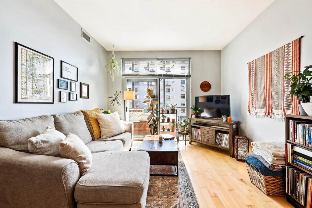 Photo of 309 W Washington AVENUE #502, Madison, WI 53703 (MLS # 2016339)