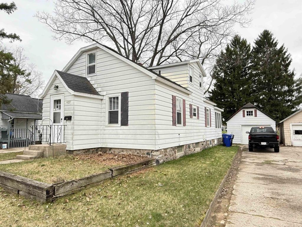 Photo of 427 S Emery AVENUE, Peshtigo, WI 54157 (MLS # 50324732)