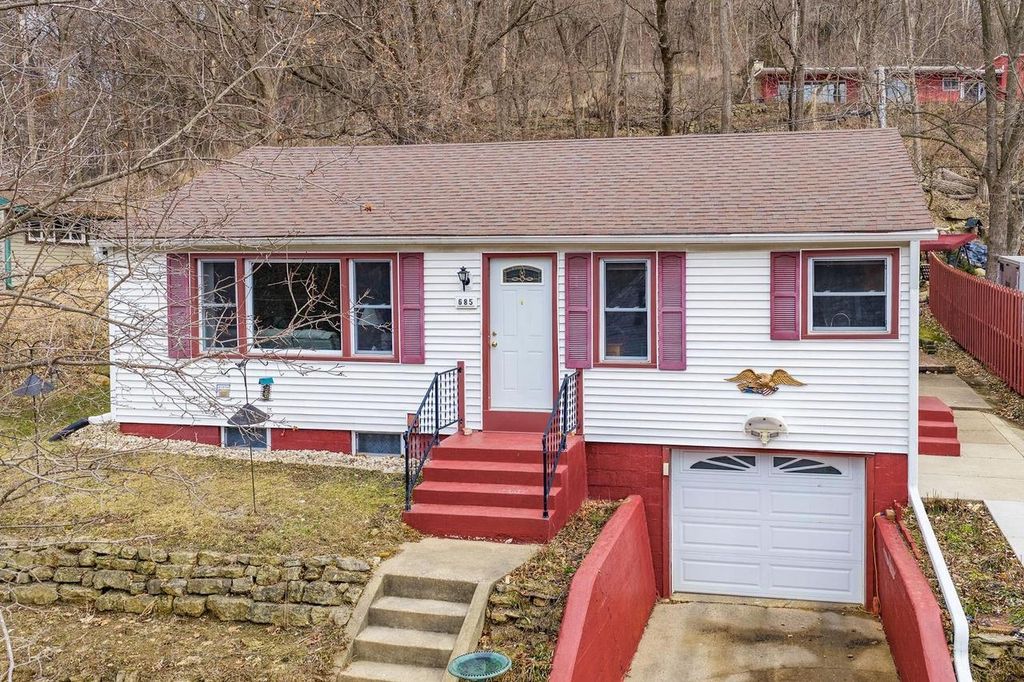 Photo of 685 Chestnut STREET, Richland Center, WI 53581 (MLS # 2016846)