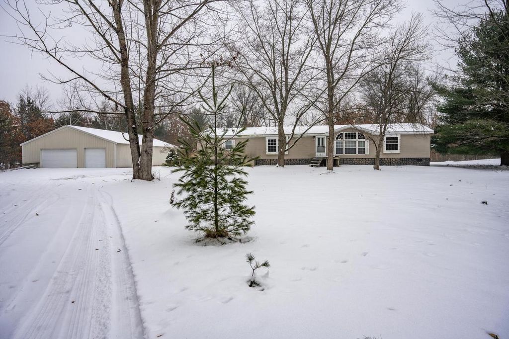 Photo of N9358 7th AVENUE, Necedah, WI 54646 (MLS # 2014454)