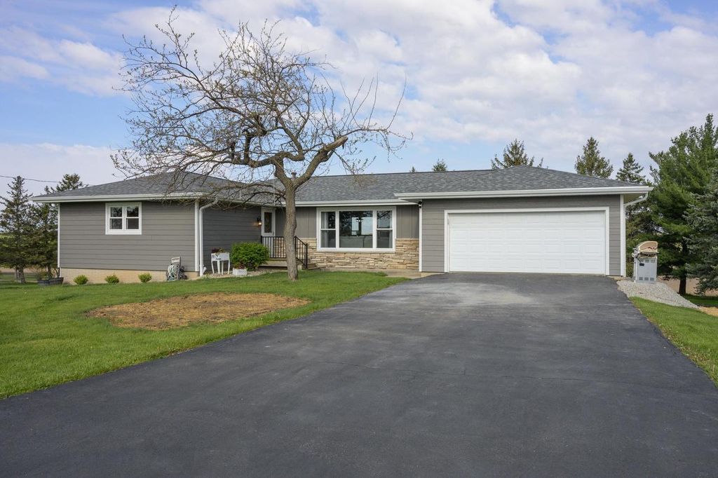 Photo of N3645 County Road G, Reeseville, WI 53579 (MLS # 2022722)