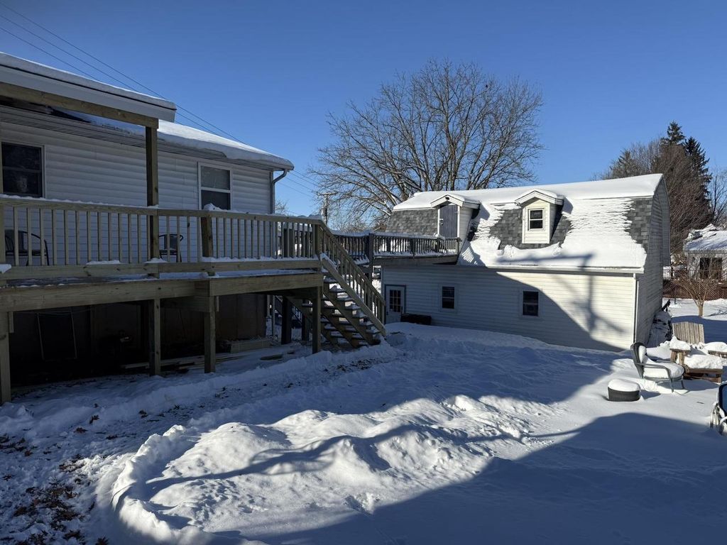 Photo of 825 Fountain STREET, Mineral Point, WI 53565 (MLS # 2012522)