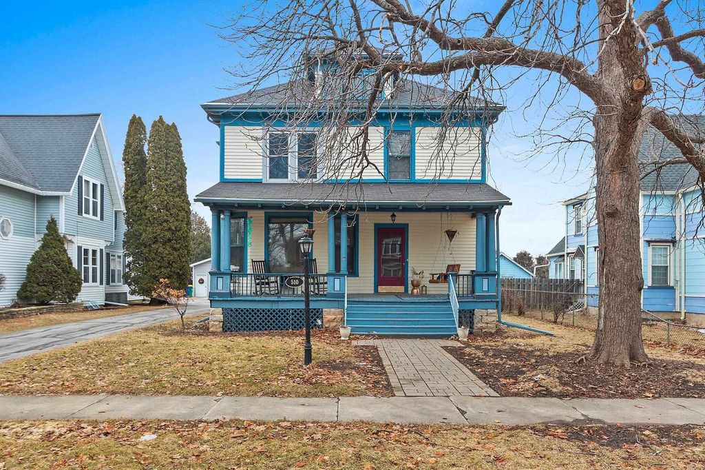 Photo of 510 S van Buren STREET, Green Bay, WI 54301 (MLS # 50321961)