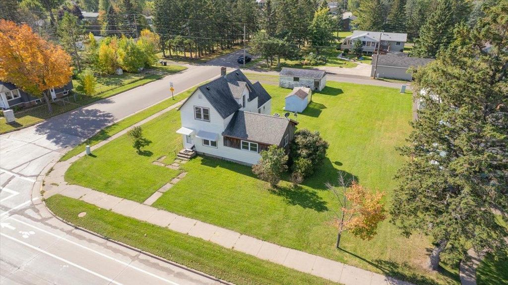 Photo of 5323 Tower AVENUE, Superior, WI 54880 (MLS # 6122297)