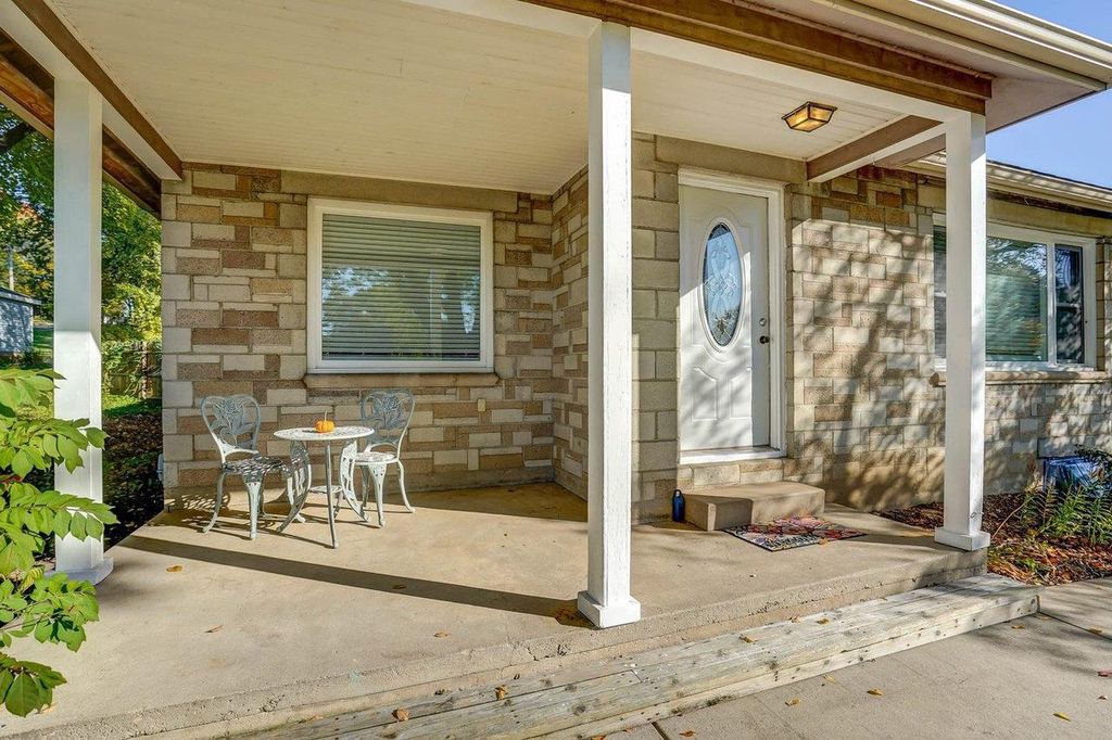 Photo of 8101 W Winfield AVENUE, Milwaukee, WI 53218 (MLS # 1945051)